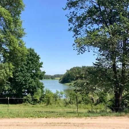 Ferienhaeuser Inselblick * Lohmen (Mecklenburg-Vorpommern)